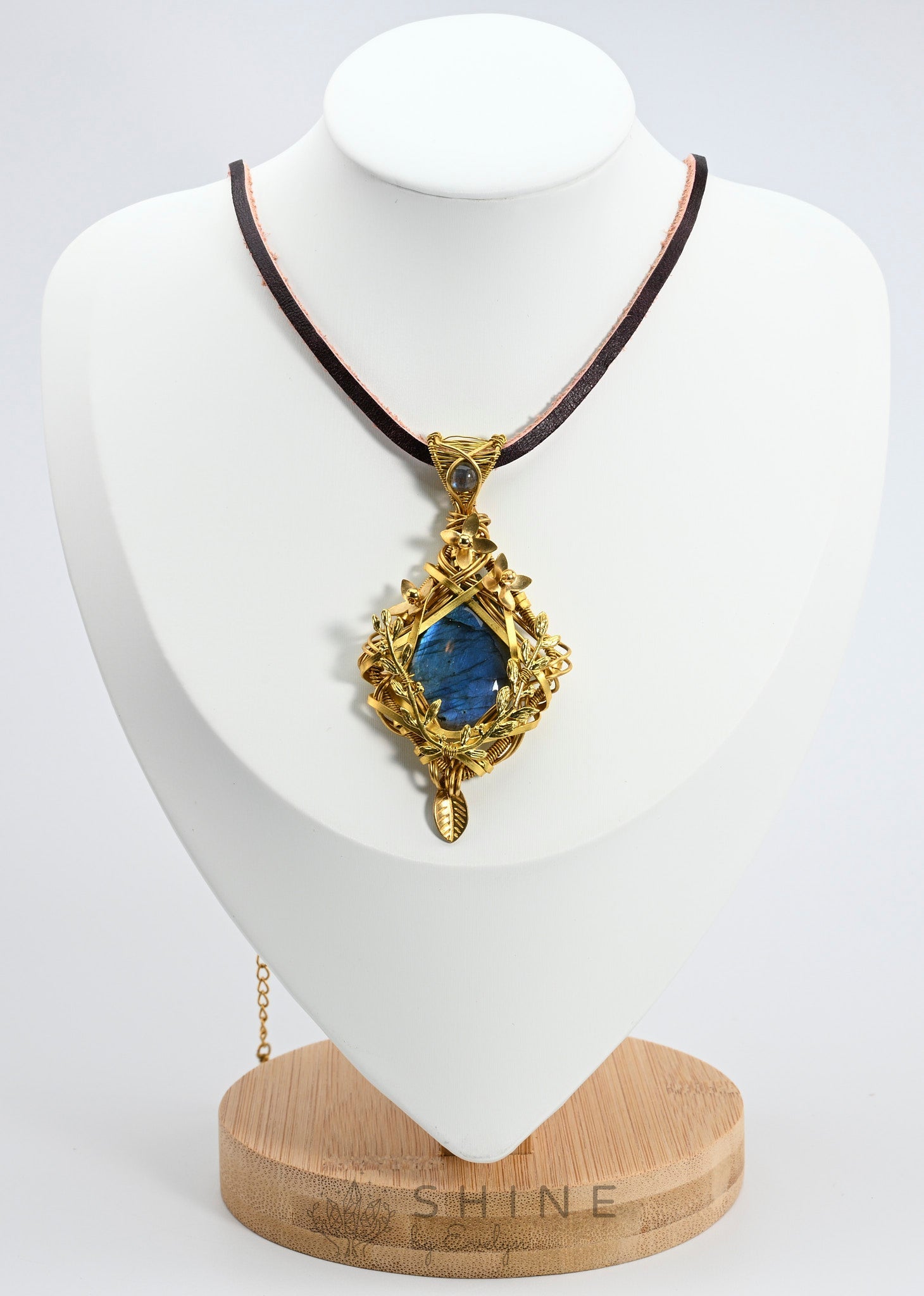 Copper Wraped Labradorite Handmade Pendant Necklace With Leather Cord - Shine by Evelyn - C1733