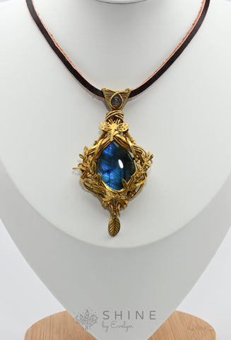 Copper Wraped Labradorite Handmade Pendant Necklace With Leather Cord - Shine by Evelyn - C1733