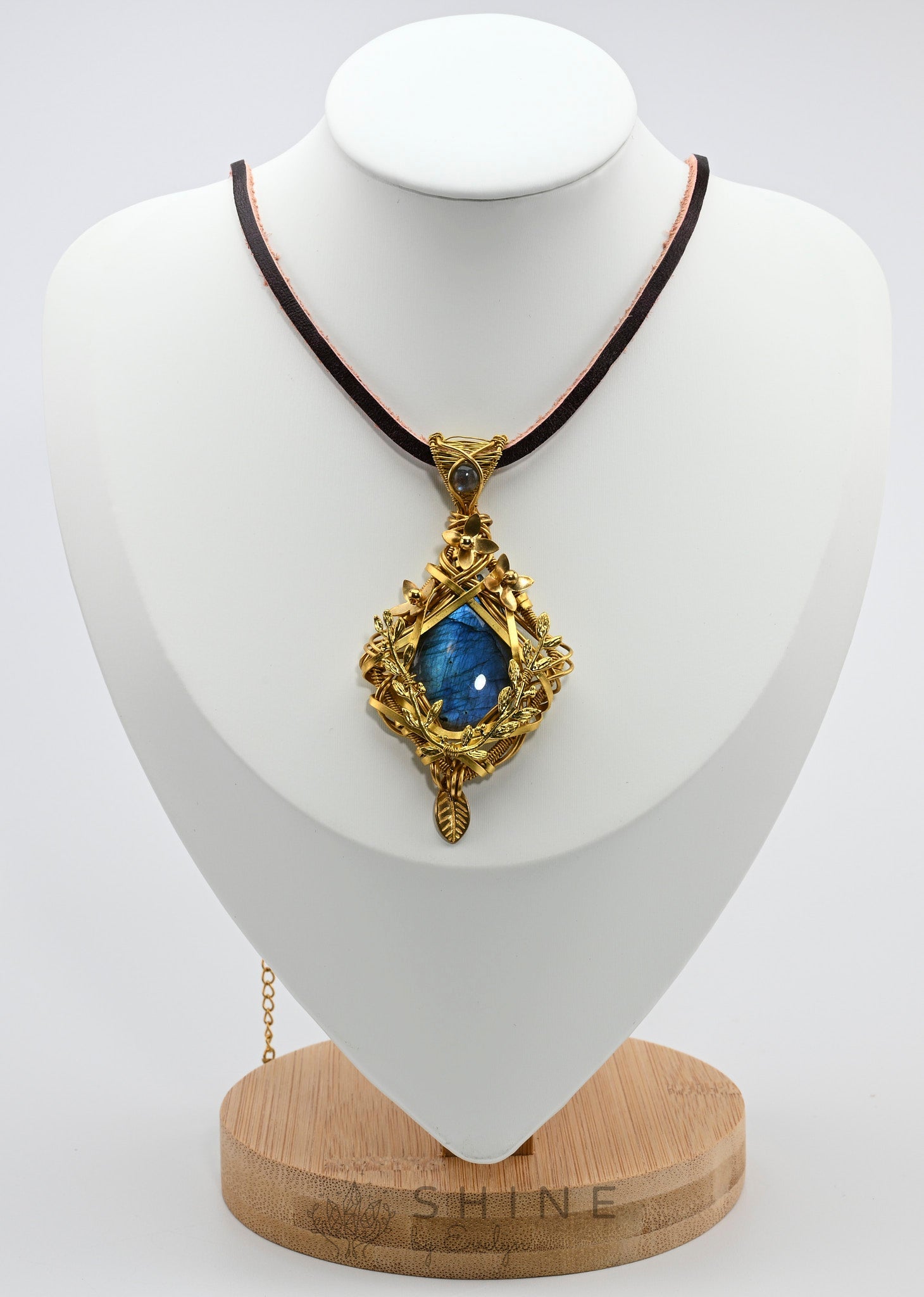 Copper Wraped Labradorite Handmade Pendant Necklace With Leather Cord - Shine by Evelyn - C1733