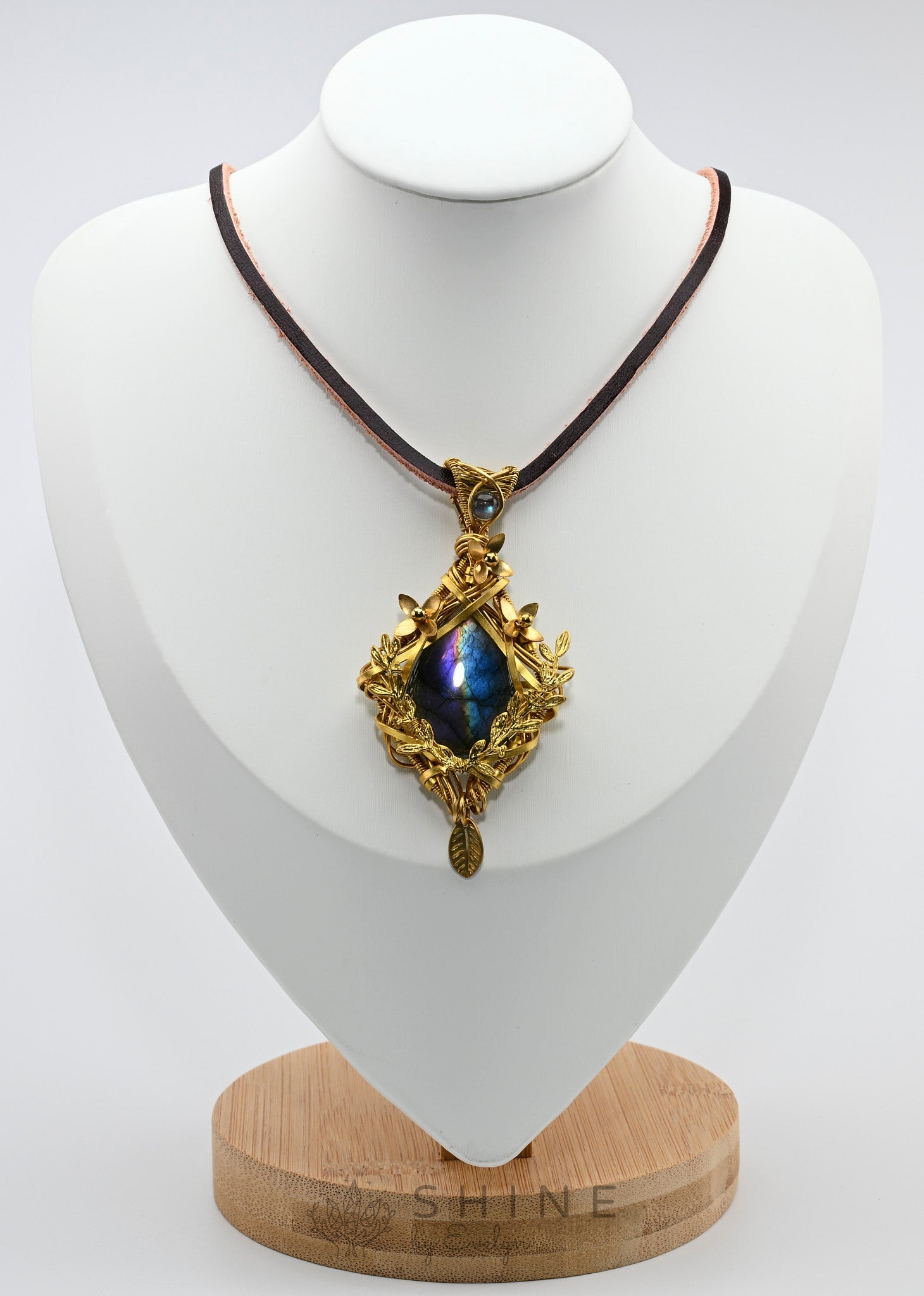 Copper Wraped Labradorite Handmade Pendant Necklace With Leather Cord - Shine by Evelyn - C1723